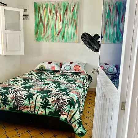 Guest house Hostal Mirador Del Mar